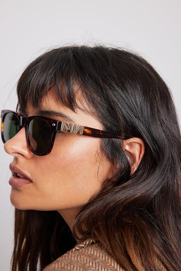 NA-KD Accessories Klassiska acetate solglasögon med rundad ram - Brown