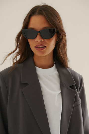 NA-KD Accessories Cateye-Bågade Solglasögon - Black