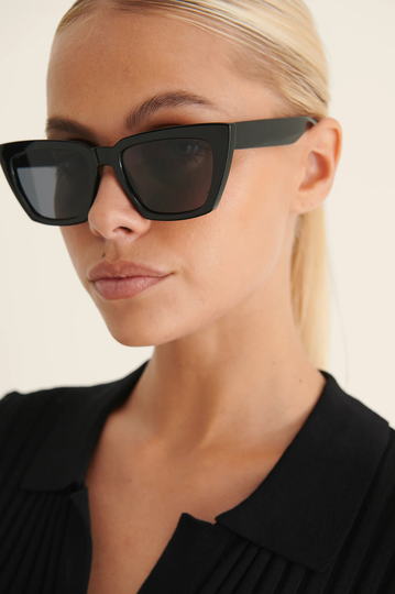 NA-KD Accessories Basic fyrkantiga solglasögon - Black