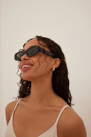 NA-KD Accessories Smala solglasögon - Black