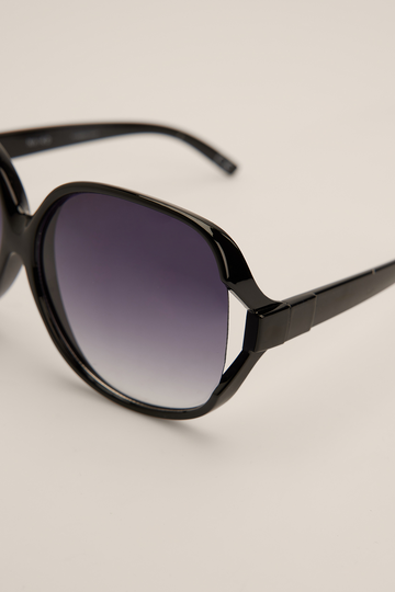 Picked by Hanna Schönberg Mega frame solglasögon - Black
